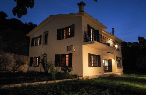 Agii Apostoli House | 300 m² House ∙ 5 bedrooms ∙ 11 guests