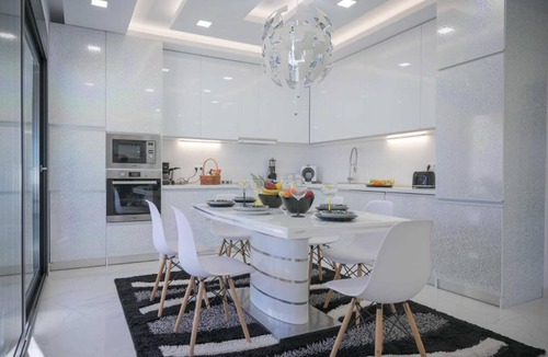 Notos Villa | 320 m² Villa ∙ 5 bedrooms ∙ 12 guests