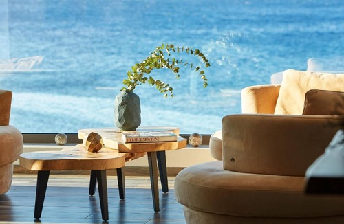 Koutsouras Apartment | 330 m² Apartment ∙ 5 bedrooms ∙ 12 guests