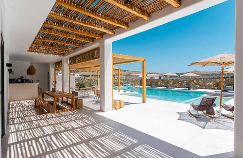 Ano Mera Hotel | 34 m² Hotel ∙ 3 guests