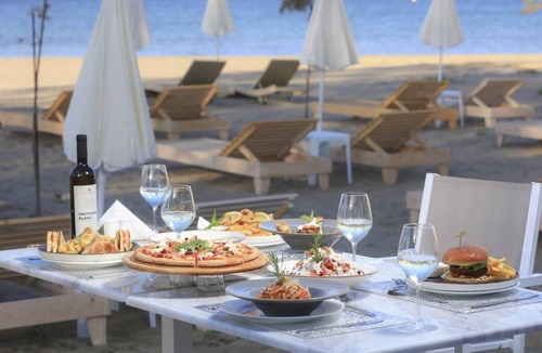 Kavos Hotel | 35 m² Hotel ∙ 127 guests
