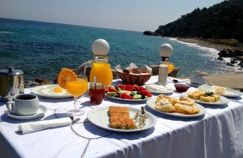 Karlovassi Apartment | 35 m² Serviced apartment ∙ 4 guests