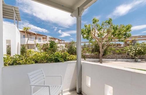 Plaka Apartment | 35 m² Serviced apartment ∙ 127 guests