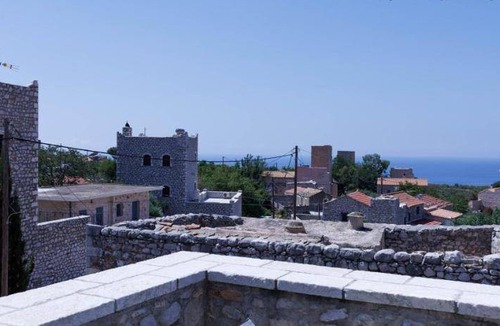 Omales Apartment | 350 m² Serviced apartment ∙ 6 bedrooms ∙ 15 guests