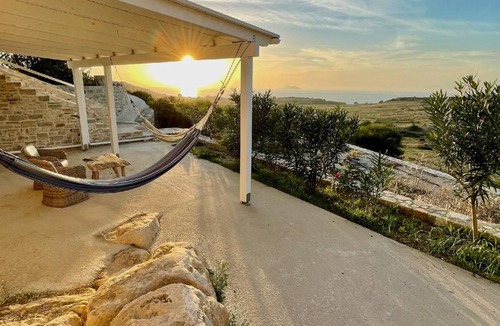 Pitsidia House | 370 m² House ∙ 4 bedrooms ∙ 8 guests