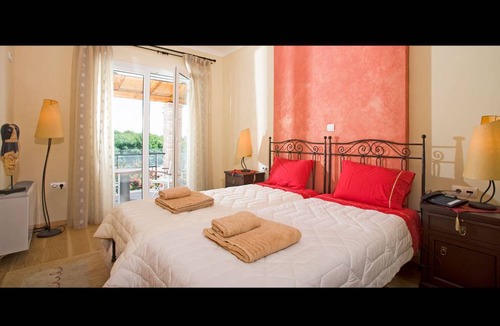 Vassilatika Villa | 370 m² Villa ∙ 3 bedrooms ∙ 8 guests