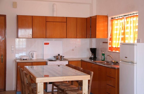 Kato Galatas House | 3mn WALK TO THE SANDY GOLDEN BEACH. SEA VUE. IDEALLY LOCATE. SEA VIEW. WIFI