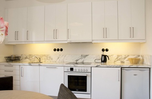 Psirri Apartment | 4 apts over 2 levels. Balconies & roof top terrace. Next to Plaka! EP1234