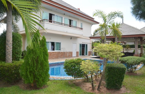 Huai Yai Villa | 4 Bedroom 2 Store Villa, Premium , Pool, Beach, Fitness, Tennis, Golf, Fishing