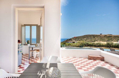 Milos Apartment | 40 m² Apartment ∙ 1 bedroom ∙ 4 guests