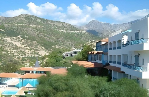 Pefki Hotel | 40 m² Hotel ∙ 4 guests