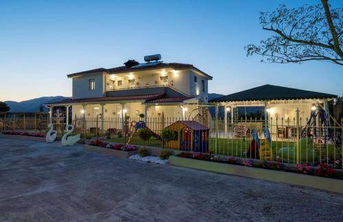 Sikia Hotel | 40 m² Hotel ∙ 5 guests