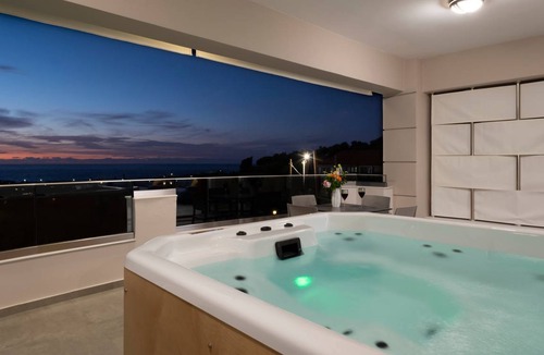 Magnisia House | 400 m² House ∙ 8 bedrooms ∙ 16 guests
