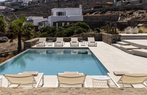 Kanalia Villa | 400 m² Villa ∙ 6 bedrooms ∙ 12 guests