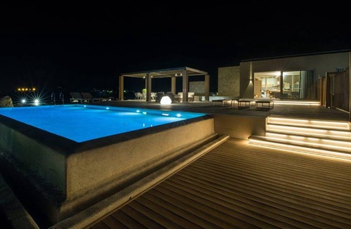 Korfalonas House | 450 m² House ∙ 6 bedrooms ∙ 12 guests