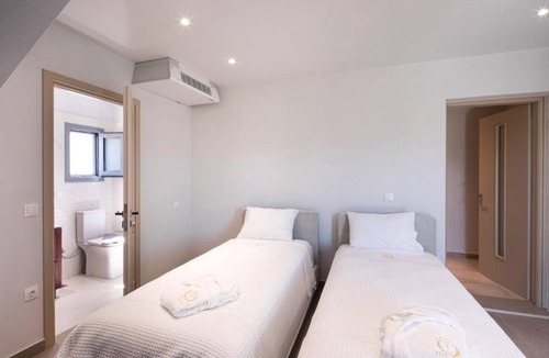 Kommeno Villa | 450 m² Villa ∙ 4 bedrooms ∙ 8 guests
