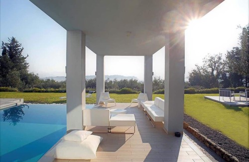 Kastania Villa | 4BR Sea-View Villa Infinity Pool & Gym