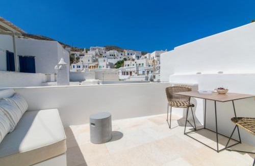 Panormos House | 4TWaves Pyrgos House -near the square Platanos