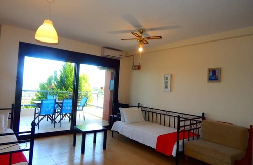 Pefkochori Apartment | 50 m² Apartment ∙ 2 bedrooms ∙ 5 guests