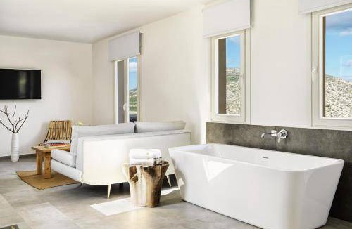 Chora Folegandros Hotel | 54 m² Hotel ∙ 2 guests