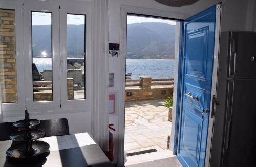Ormos Korthiou House | 55 m² House ∙ 2 bedrooms ∙ 5 guests