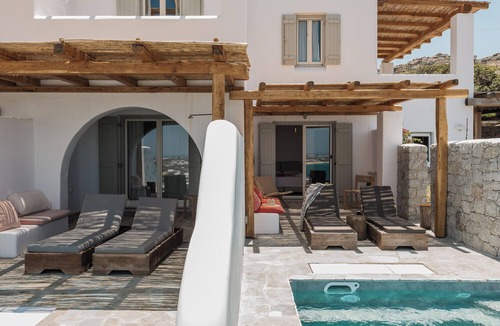 Mikri Vigla House | 6 bedroom , 3 pool , 2 jacuzzi Villa with amazing views , next to the beach