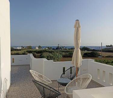 Plaka Apartment | 60 m² Apartment ∙ 4 guests