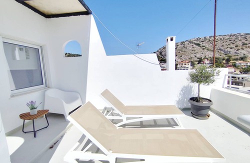 Vouliagmeni Apartment | 60 m² Apartment ∙ 1 bedroom ∙ 3 guests