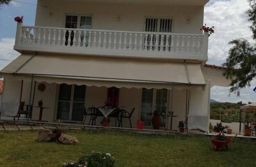 Agrilos House | 60 m² House ∙ 1 bedroom ∙ 9 guests