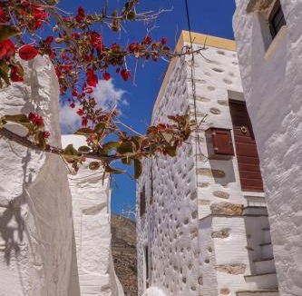 Ano Siros House | 60 m² House ∙ 2 bedrooms ∙ 4 guests