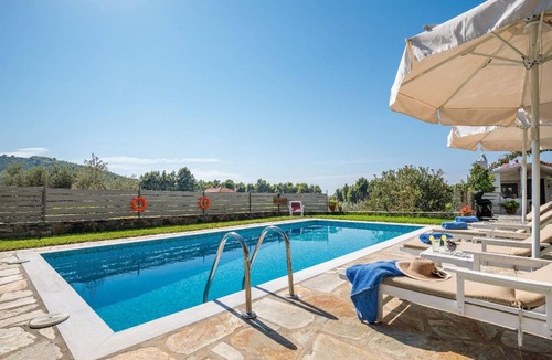Alikias House | 60 m² House ∙ 2 bedrooms ∙ 5 guests