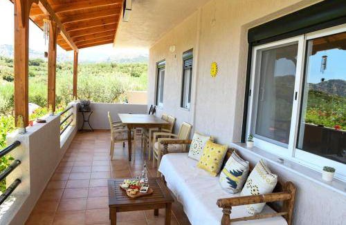 Agios Nikolaos House | 60 m² House ∙ 2 bedrooms ∙ 4 guests