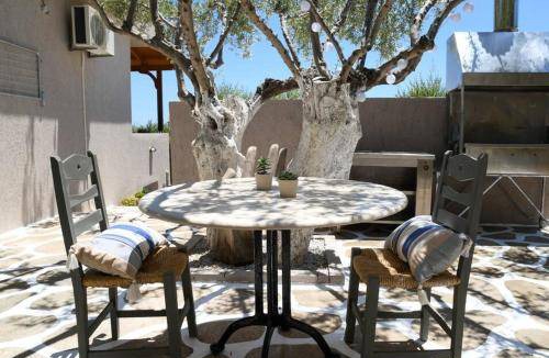 Agios Nikolaos House | 60 m² House ∙ 2 bedrooms ∙ 4 guests