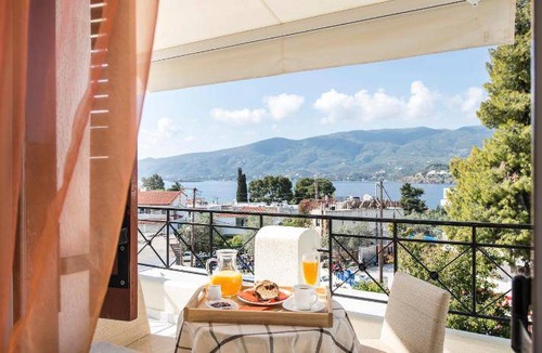 Poros Apartment | 60 m² Serviced apartment ∙ 5 guests