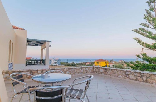 Xifias Apartment | 60 m² Serviced apartment ∙ 5 guests