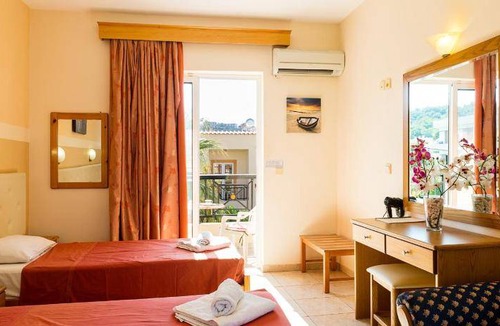 Pefkos Apartment | 60 m² Serviced apartment ∙ 2 bedrooms ∙ 127 guests