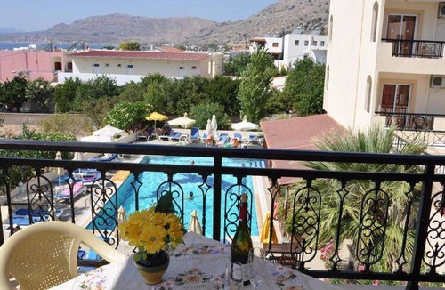 Pefkos Apartment | 60 m² Serviced apartment ∙ 2 bedrooms ∙ 127 guests