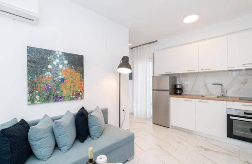 Paralia Ofryniou Apartment | 62 m² Apartment ∙ 2 bedrooms ∙ 6 guests