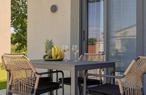Olymbiaki Akti Villa | 62 m² Villa ∙ 2 bedrooms ∙ 4 guests