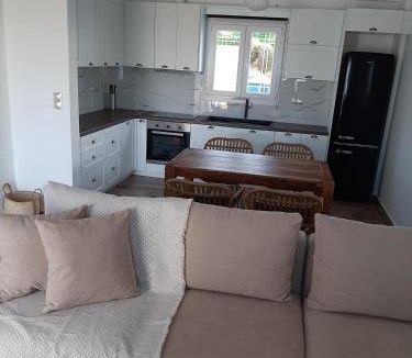 Glinado House | 67 m² House ∙ 2 bedrooms ∙ 4 guests