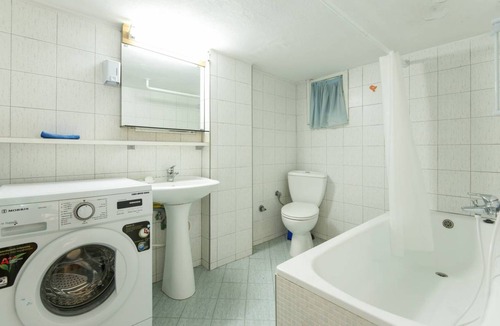 Thessaloniki City Centre Apartment | 70 m² Apartment ∙ 2 bedrooms ∙ 8 guests