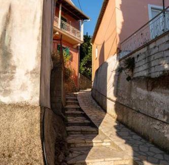 Achilleio Apartment | 70 m² Apartment ∙ 2 bedrooms ∙ 5 guests