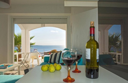 Kithira House | 70 m² Finca ∙ 2 bedrooms ∙ 4 guests