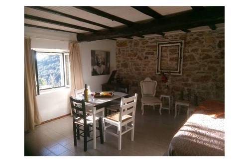 Kavalleraina House | 70 m² House ∙ 2 bedrooms ∙ 3 guests