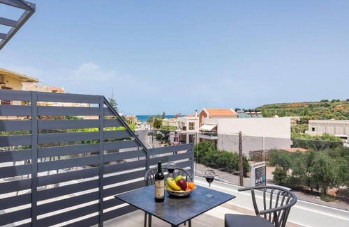 Makrys Tichos Apartment | 70 m² Serviced apartment ∙ 2 bedrooms ∙ 8 guests
