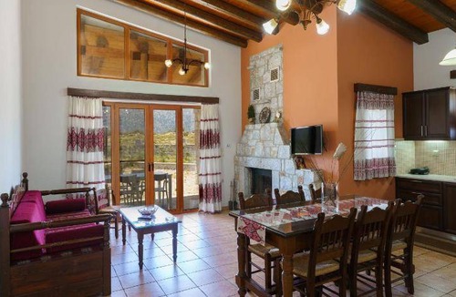 Omalos Villa | 70 m² Villa ∙ 2 bedrooms ∙ 6 guests
