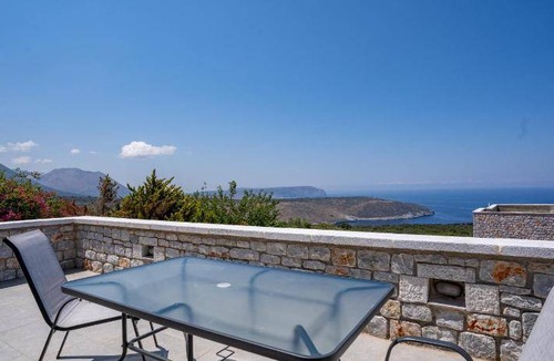 Omales Apartment | 75 m² Apartment ∙ 2 bedrooms ∙ 5 guests