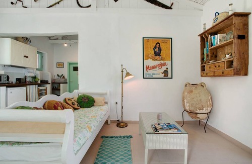 Korithi House | 75 m² House ∙ 2 bedrooms ∙ 3 guests