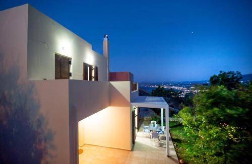 Exopoli House | 75 m² House ∙ 2 bedrooms ∙ 4 guests
