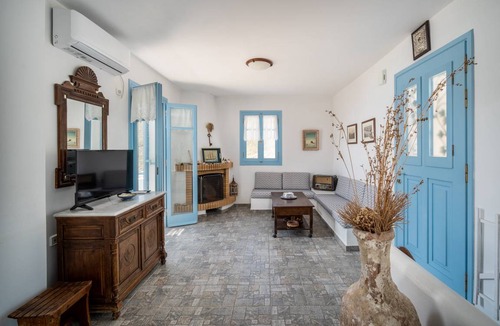 Serifos House | 75 m² House ∙ 2 bedrooms ∙ 4 guests